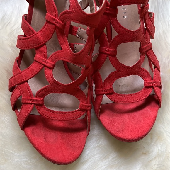 Kelly & Kate Zipper Back Red Cage Heels Sz 7.5 - Picture 8 of 16